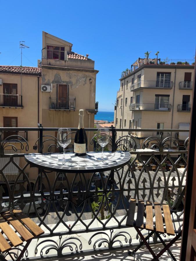 Ferienwohnung La Piazza E Mia Cefalù Exterior foto