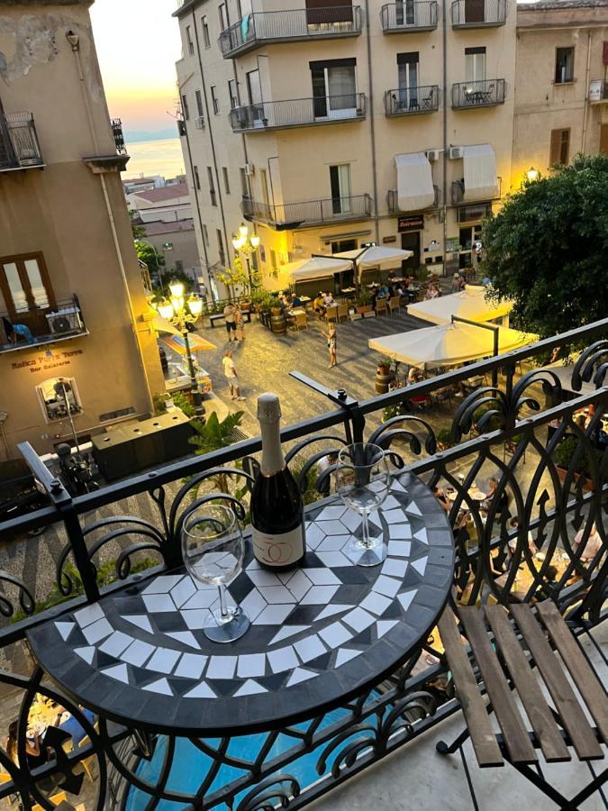Ferienwohnung La Piazza E Mia Cefalù Exterior foto